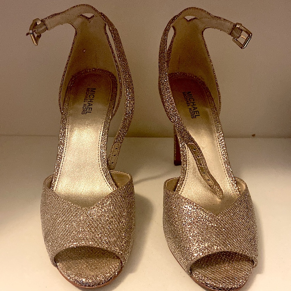 Michael Kors shimmery light gold pumps